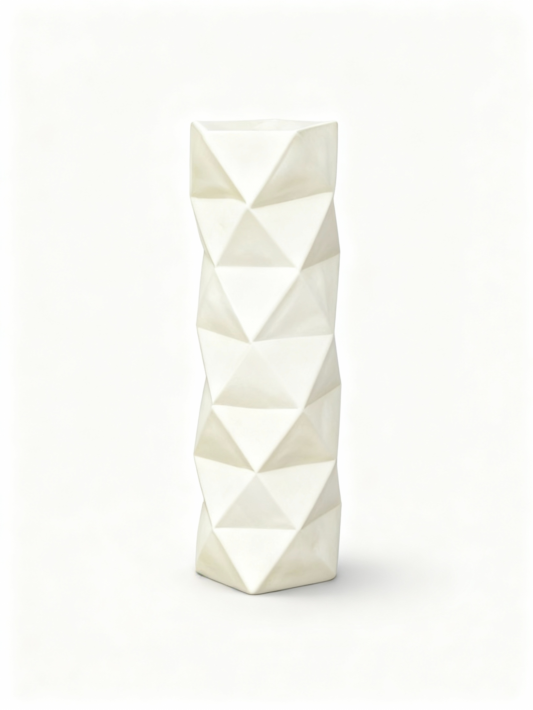 L'Origami Géométrique contemporary vase with asymmetrical faceted shape and matte off-white finish