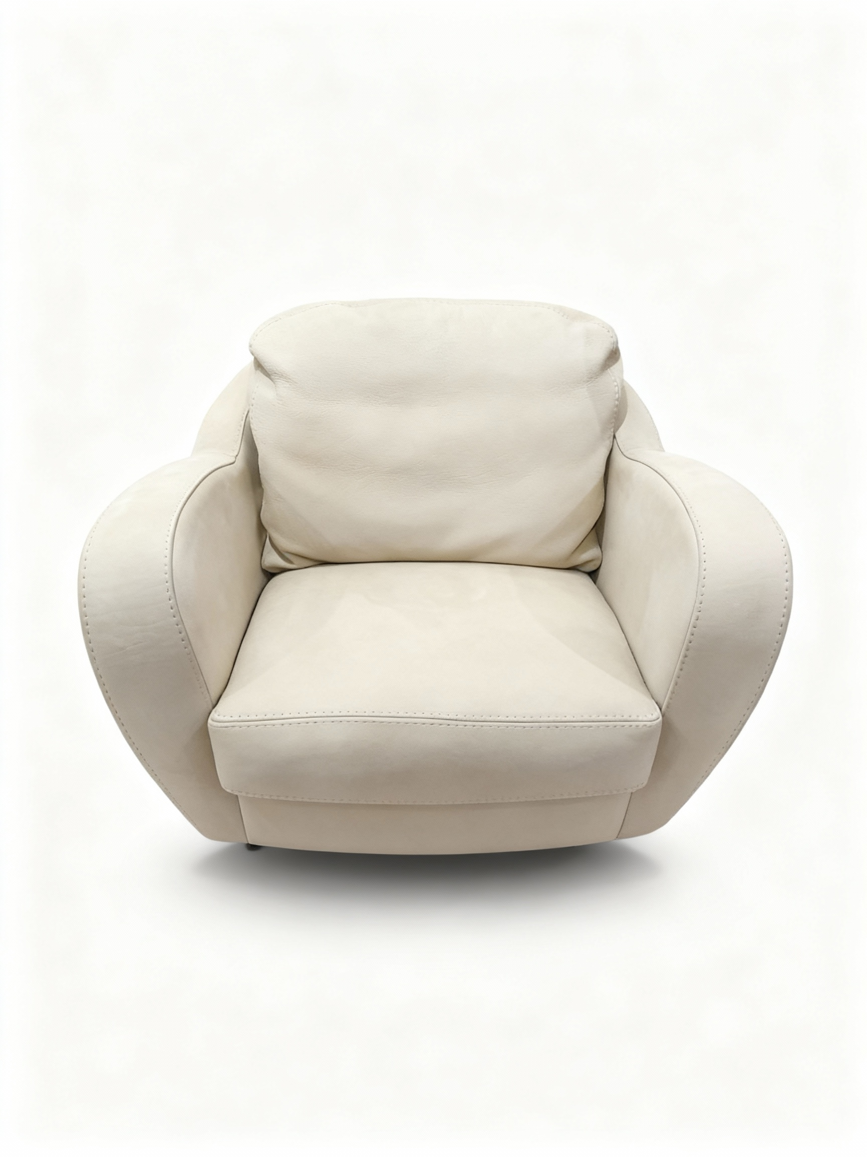 Prestige Club Armchair with an organic, enveloping design, upholstered in high-quality off-white nubuck leather (90x90x75 cm)
